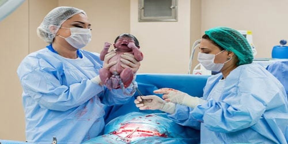 Best Laparoscopic Surgeon in Lucknow - Dr. Devanshi Gupta
